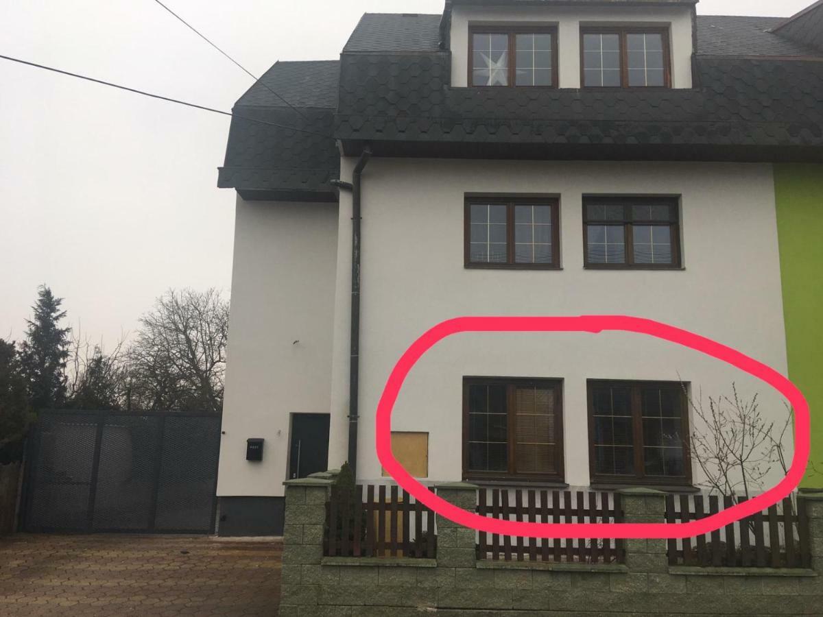 Apartment Dubnica Prejta Dubnica nad Váhom Eksteriør bilde